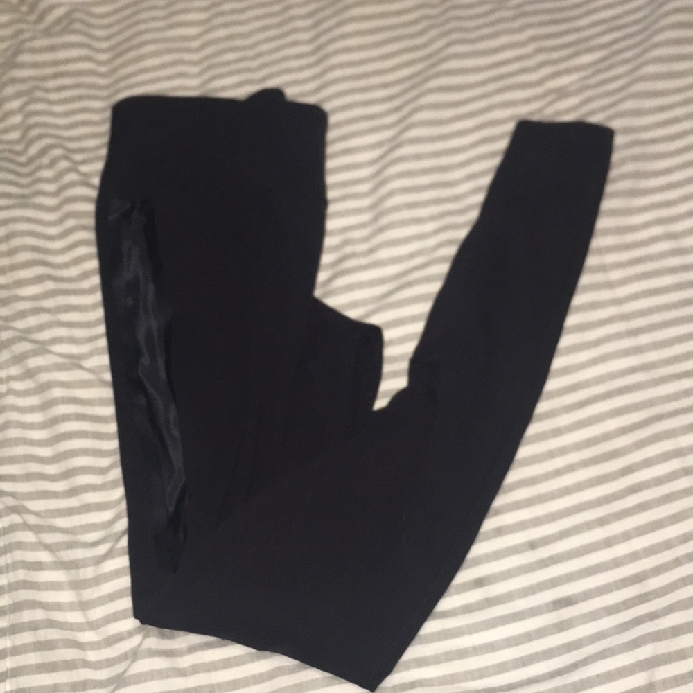Nike Leggings with reflective side stripe